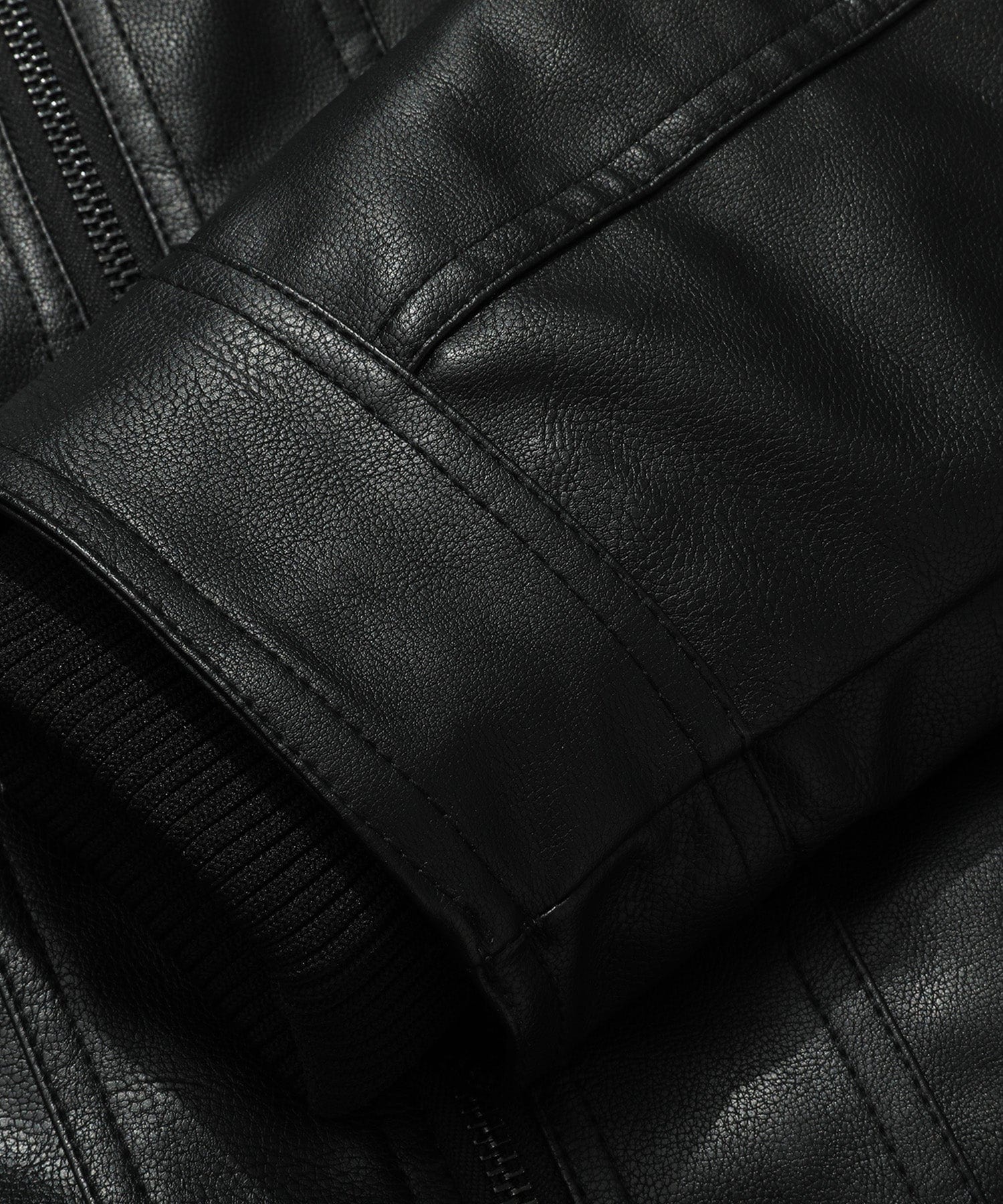 Jetstream Windbreaker