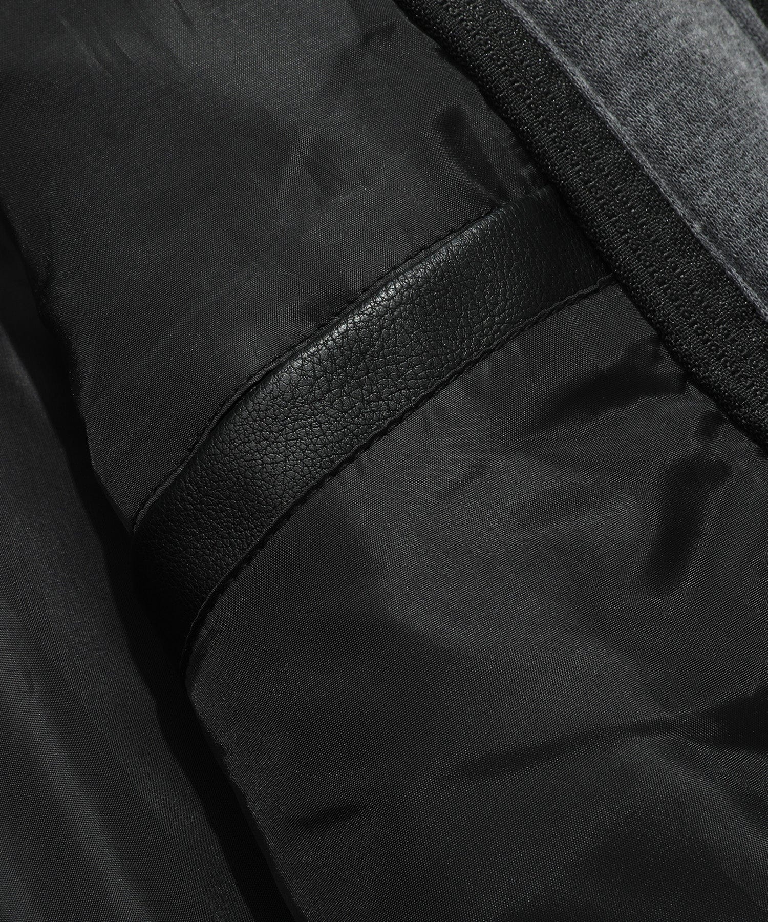 Jetstream Windbreaker